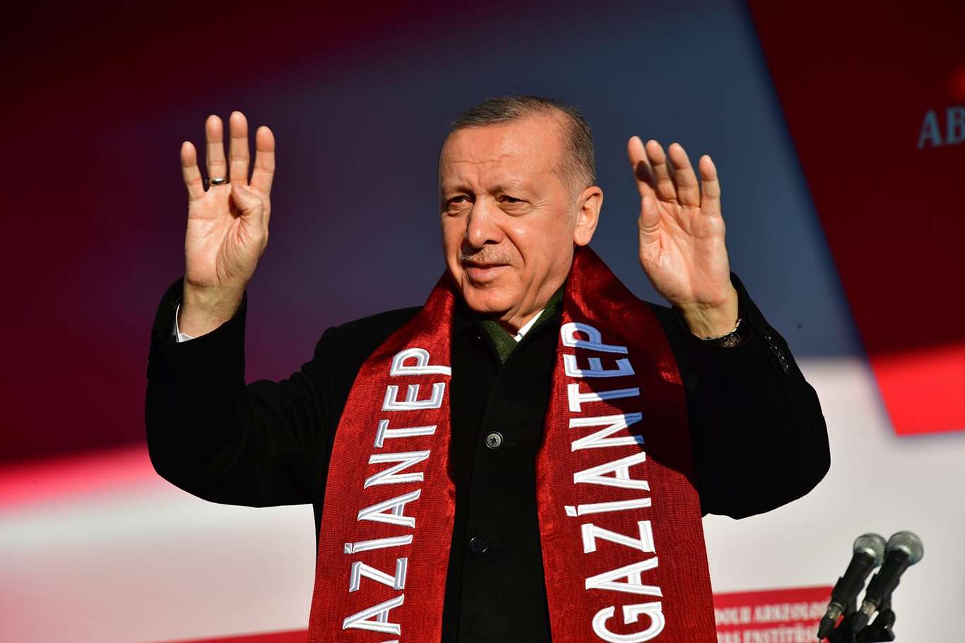 Cumhurbaşkanı Erdoğan, sokak hayvanları için belediyelere çağrıda bulundu Cumhurbaşkanı Erdoğan, sokak hayvanları için belediyelere çağrıda bulundu